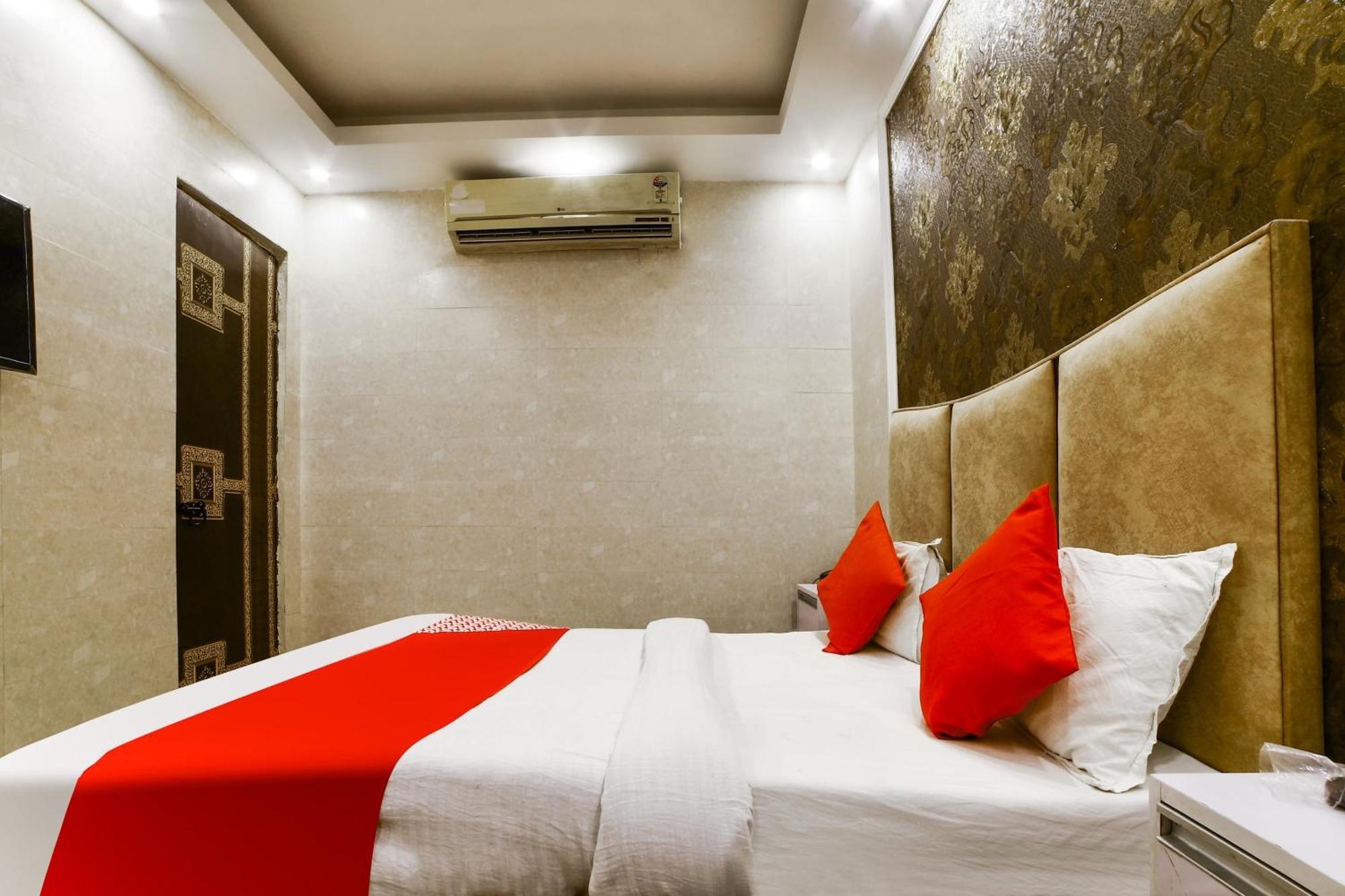 Hotel O Garg Inn New Delhi Exterior photo