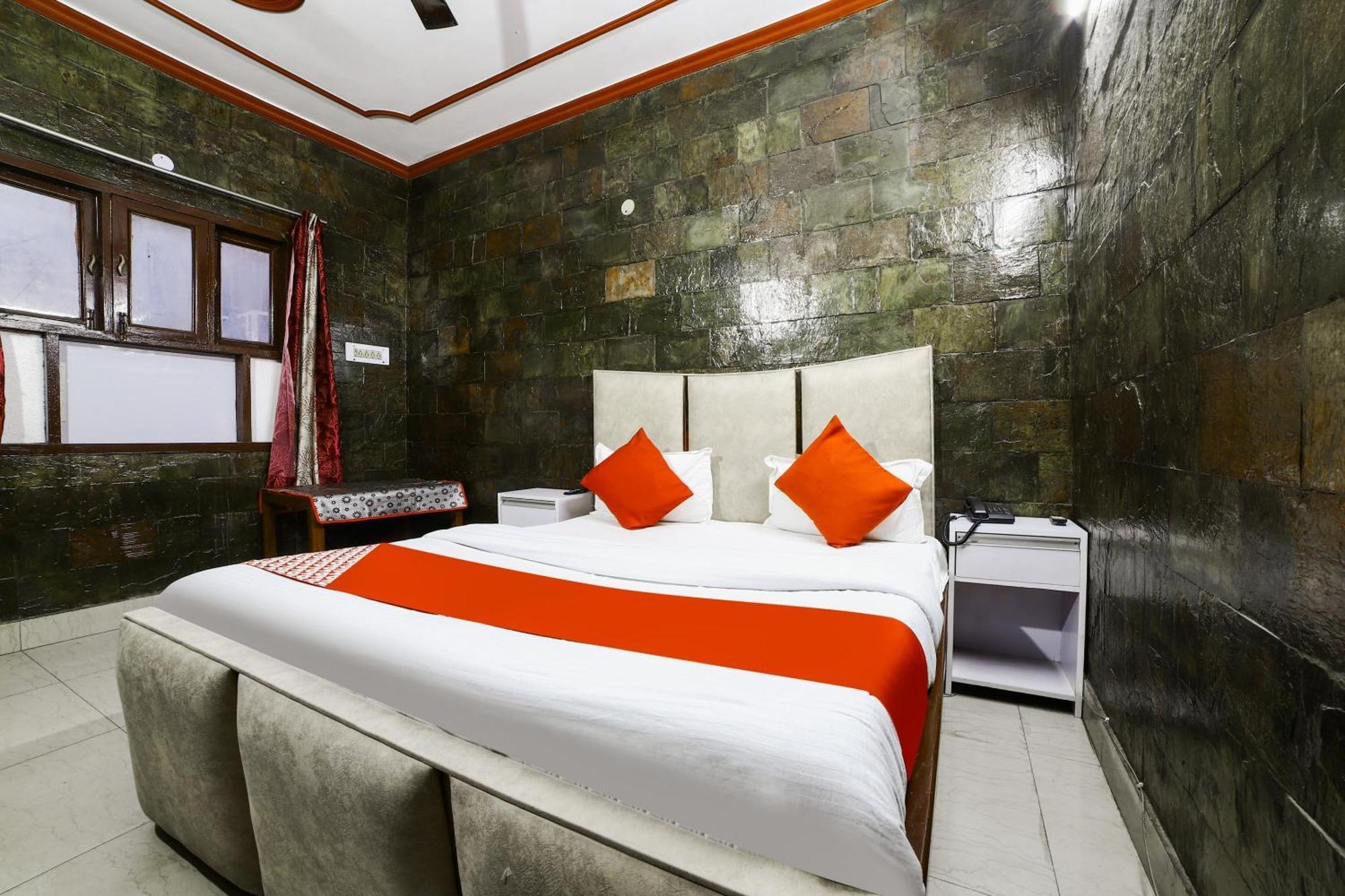 Hotel O Garg Inn New Delhi Exterior photo